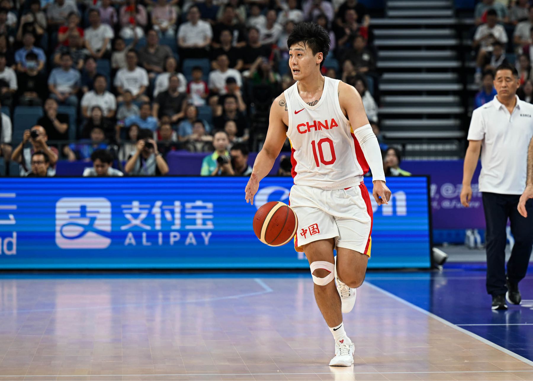 統一思想再出發！中國男籃召開集訓入隊會